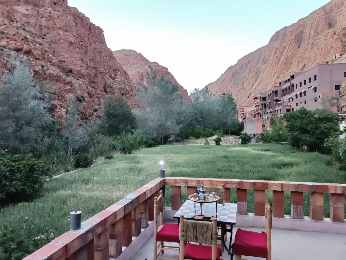 Riad Pizzeria Marhaba Akhendachou n'Ait Ouffi Exterior foto