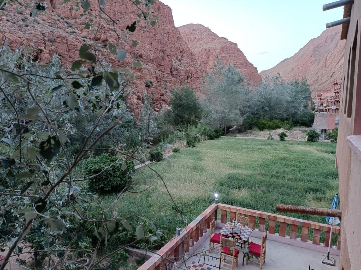 Riad Pizzeria Marhaba Akhendachou n'Ait Ouffi Exterior foto