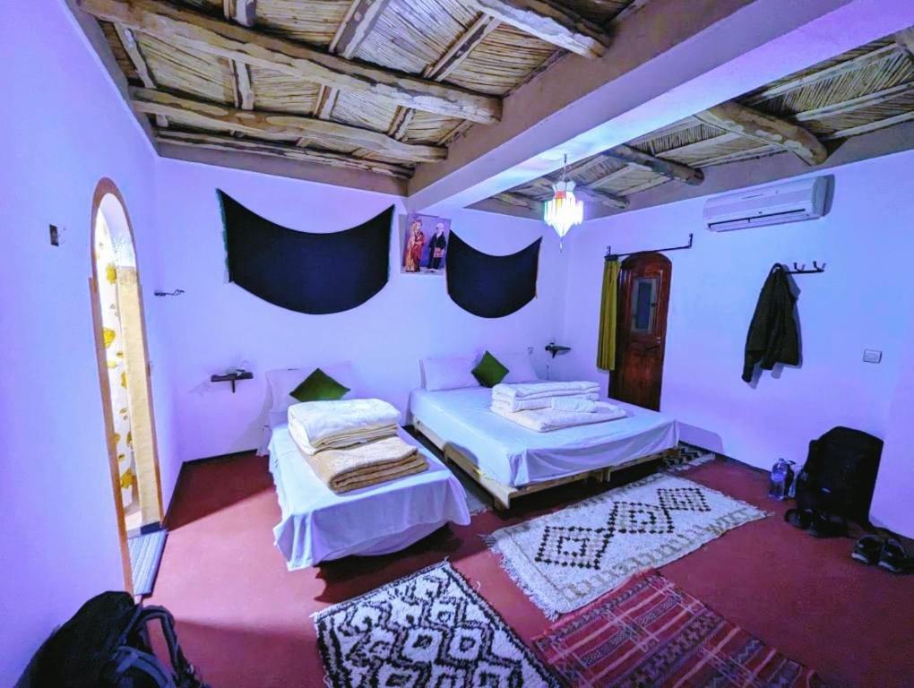 Riad Pizzeria Marhaba Akhendachou n'Ait Ouffi Exterior foto