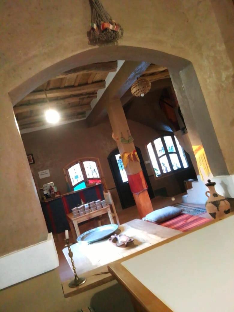 Riad Pizzeria Marhaba Akhendachou n'Ait Ouffi Exterior foto