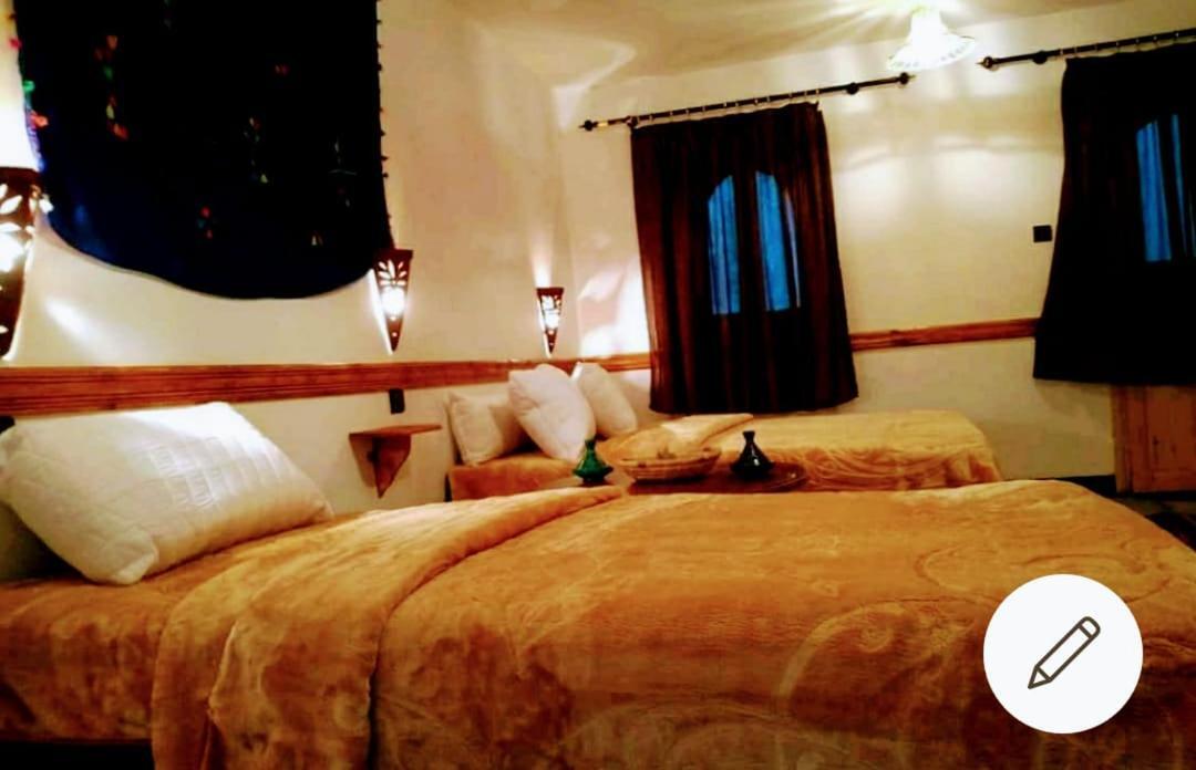 Riad Pizzeria Marhaba Akhendachou n'Ait Ouffi Exterior foto